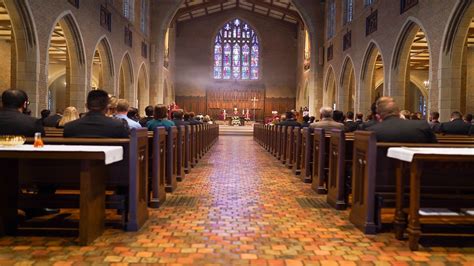 Sacred heart major seminary - Seminarians share their vocation stories, Archbishop Vigneron prays with more than 150 young men considering seminary life. DETROIT — More than 150 young men gathered March 28 at Sacred Heart Major Seminary to get a glimpse of what life might be like as a seminarian, gathering with Archbishop Allen H. Vigneron for an evening of …